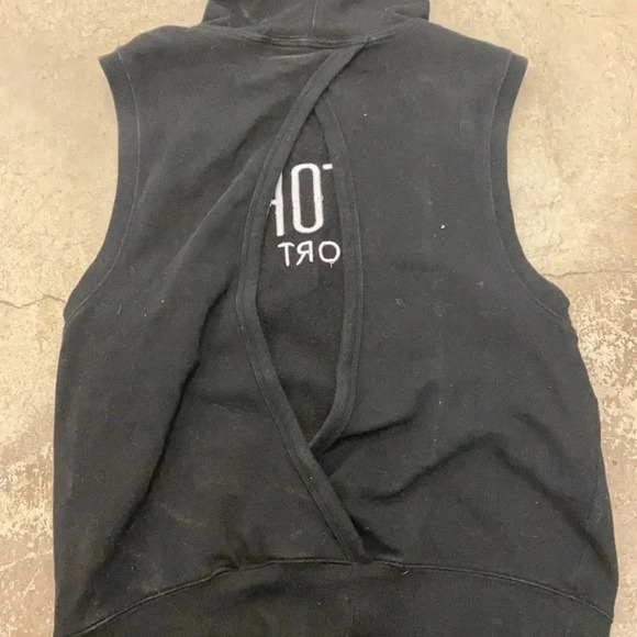 Victoria secret open  back sweatshirt - Picture 2 of 4